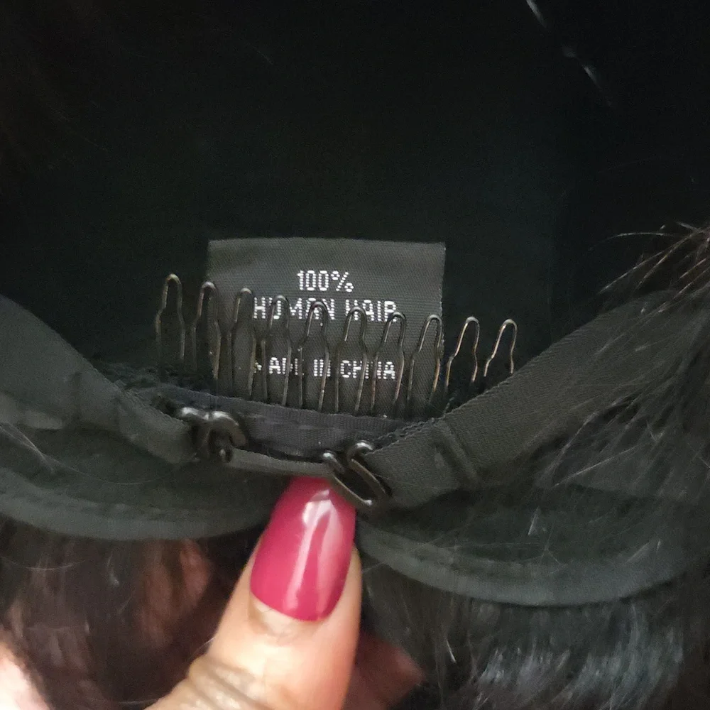 8in Sleek Black Human Hair Bob W/bang. - Picture 7 of 7